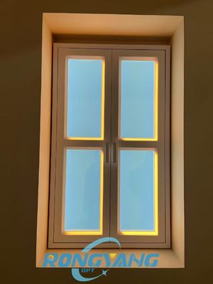 Fake dakraam paneel met 2100-6500K kleur afstemming 50.000h levensduur en App + afstandsbediening voor circadiane verlichting