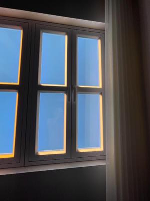 1200x600 Vervalsingsvenster lichtpaneel Blauwe hemel licht Circadiaans ritme Natuurlijk zonlicht
